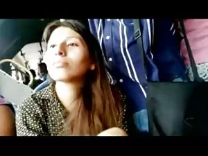 سبزه در گربه دارای خ ...